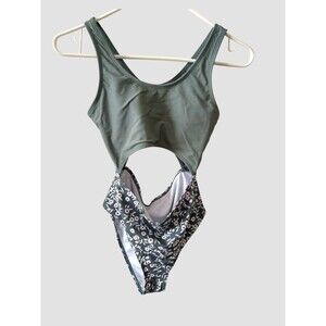 Shein Jr/Teen Girls Size Small (10-11) One Piece Bathing Suit Floral Summer